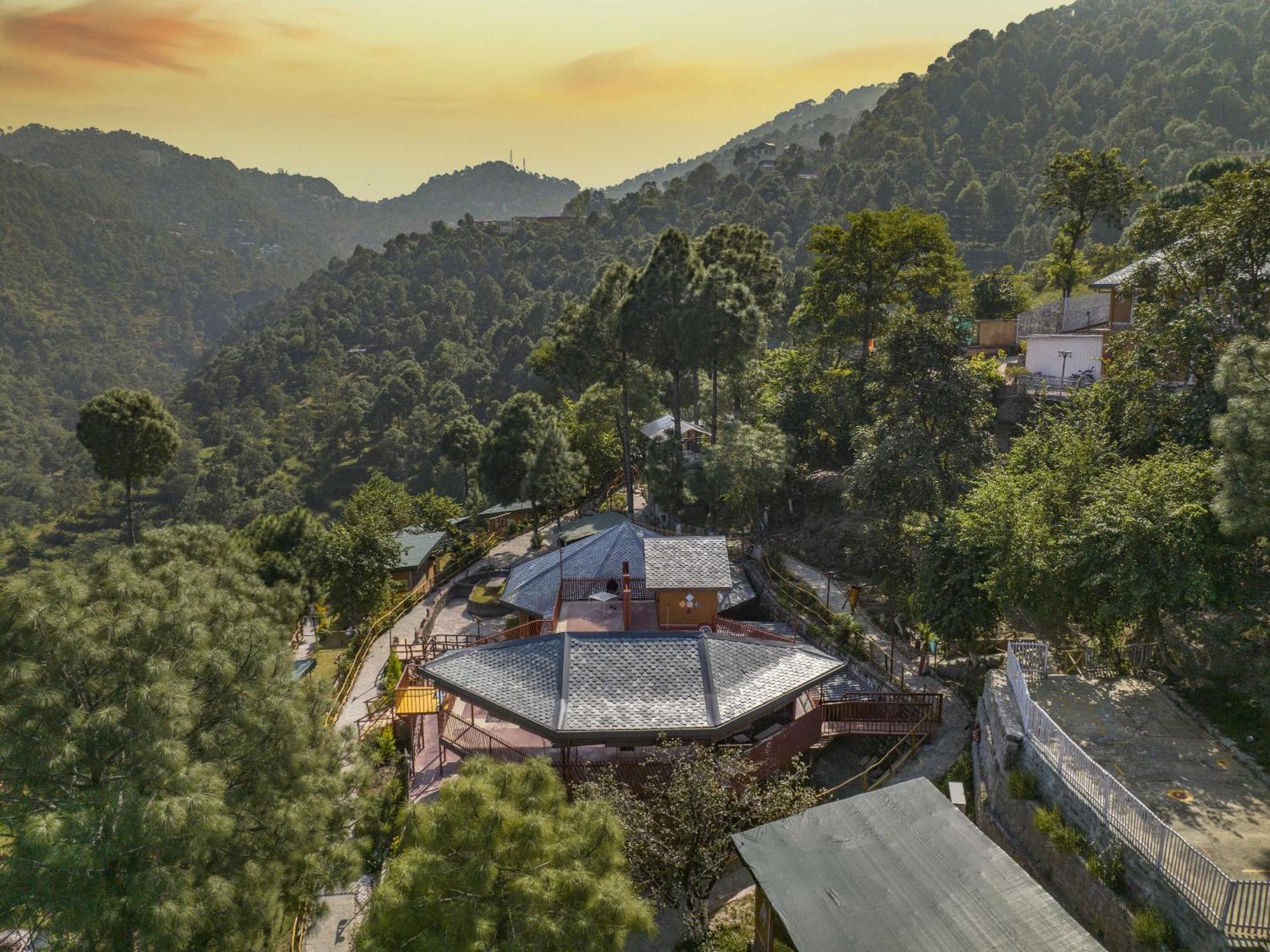 A Kasauli Ggaon By Echor Hotel Buitenkant foto