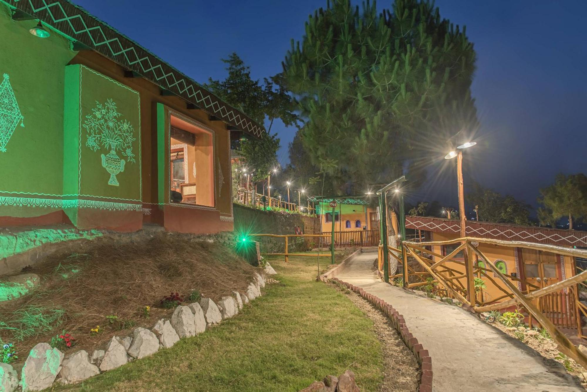A Kasauli Ggaon By Echor Hotel Buitenkant foto