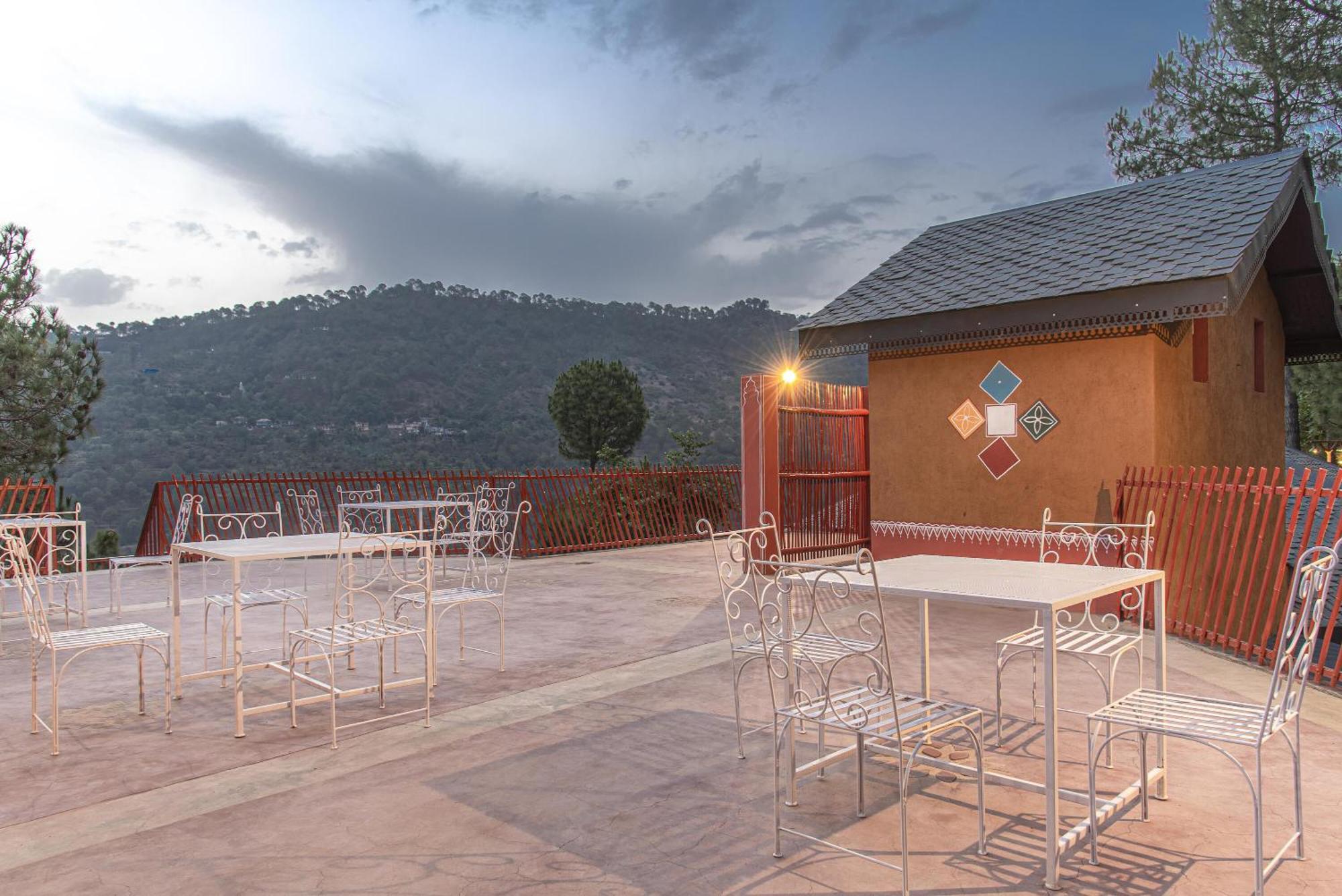 A Kasauli Ggaon By Echor Hotel Buitenkant foto